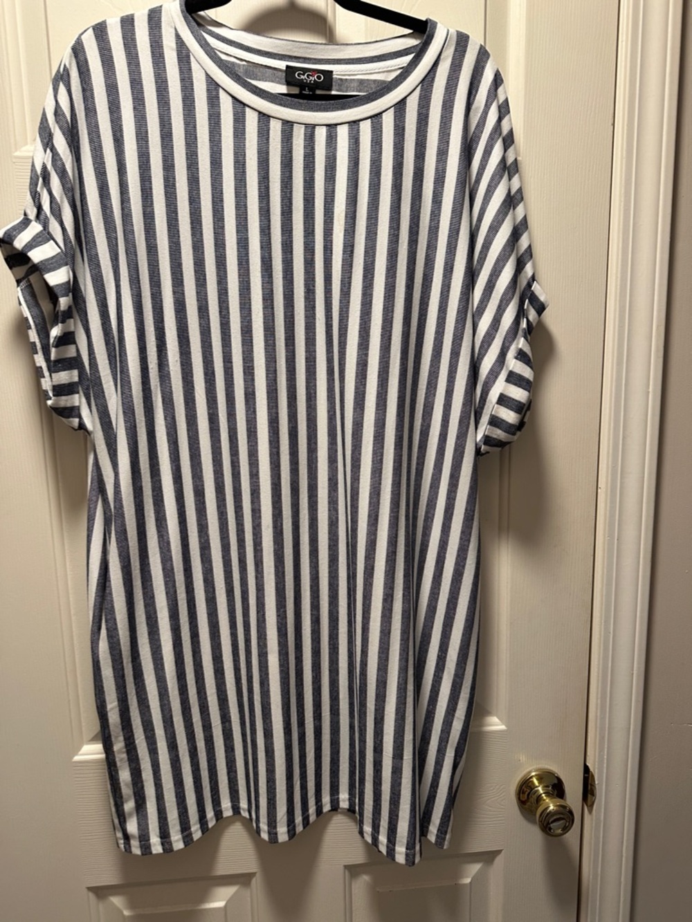 GiGiO Loose Fitting  Striped Short Sleeve Tunic Dress in Black and White
